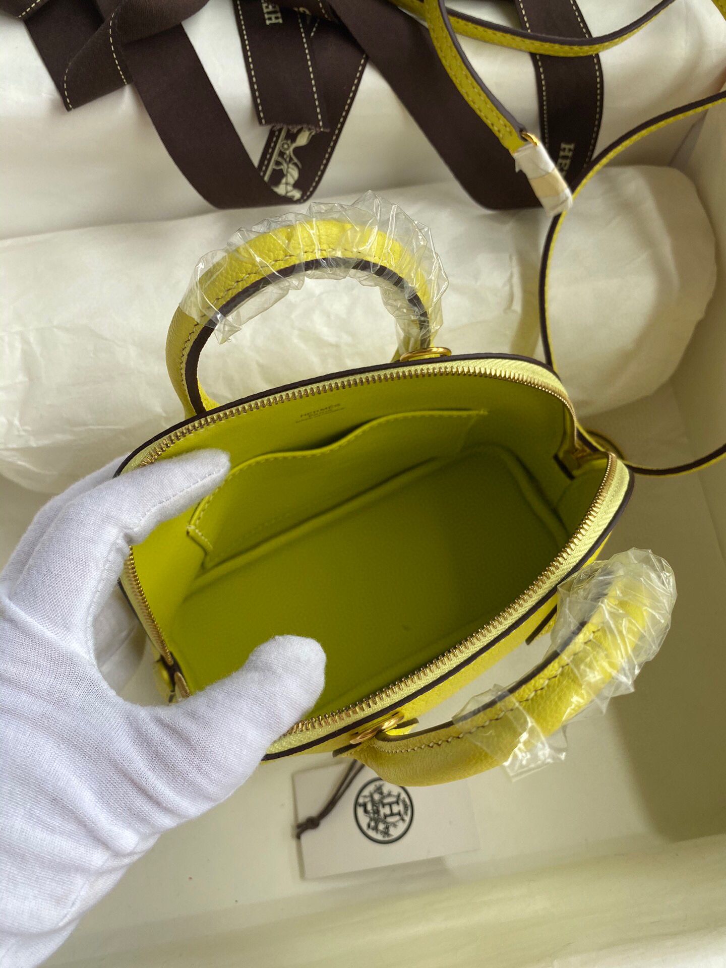 Hermes Bolide 1923 Mini Handmade Bag In Lime Chevre Mysore Leather - Image 6