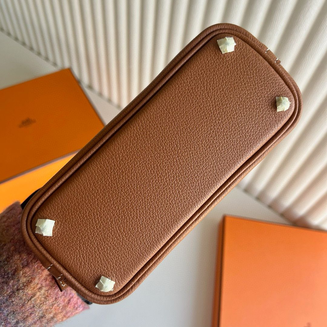 Hermes Bolide 1923 Mini Verso Handmade Bag in Gold Evercolor Calfskin - Image 10