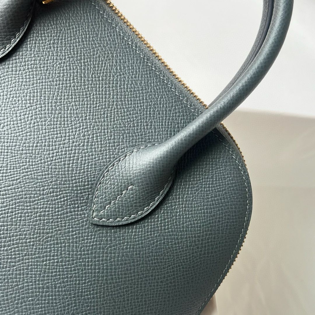 Hermes Bolide 1923 25 Handmade Bag in Vert Amande Epsom Calfskin - Image 5