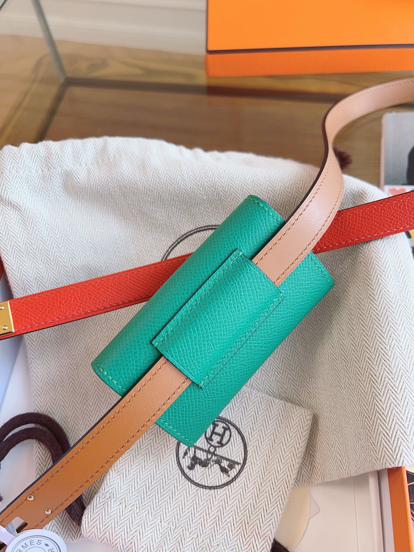 Hermes Kelly Pocket 18 Belt in Piment and Blue Paon Epsom Calfskin - Image 6