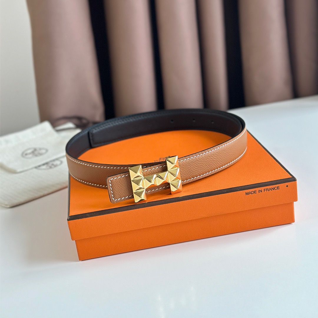 Hermes H Medor Reversible Belt 24MM in Gold Epsom Leather - Image 4