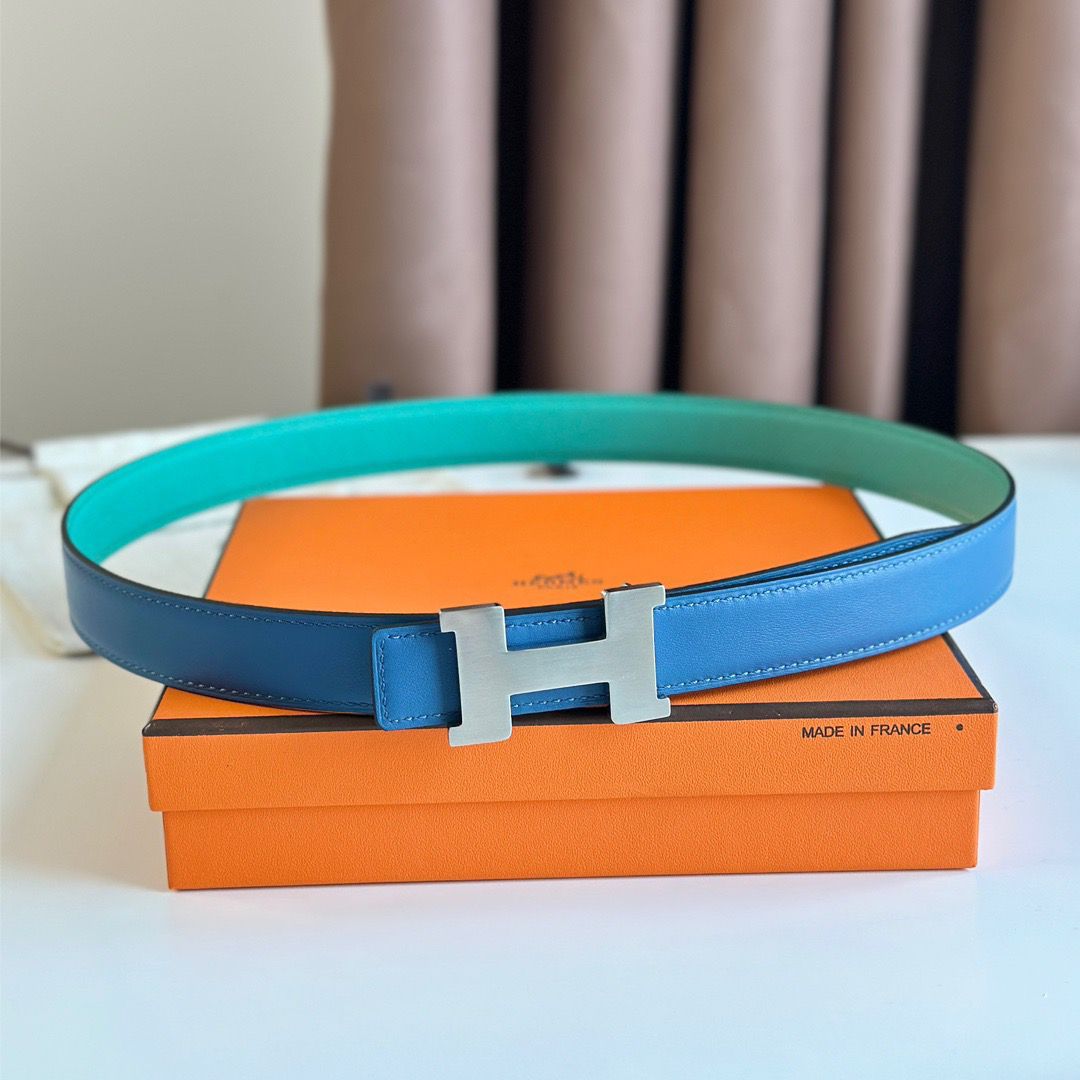 Hermes Mini Constance 24mm Belt in Green Epsom Leather and Blue Swift Leather - Image 4