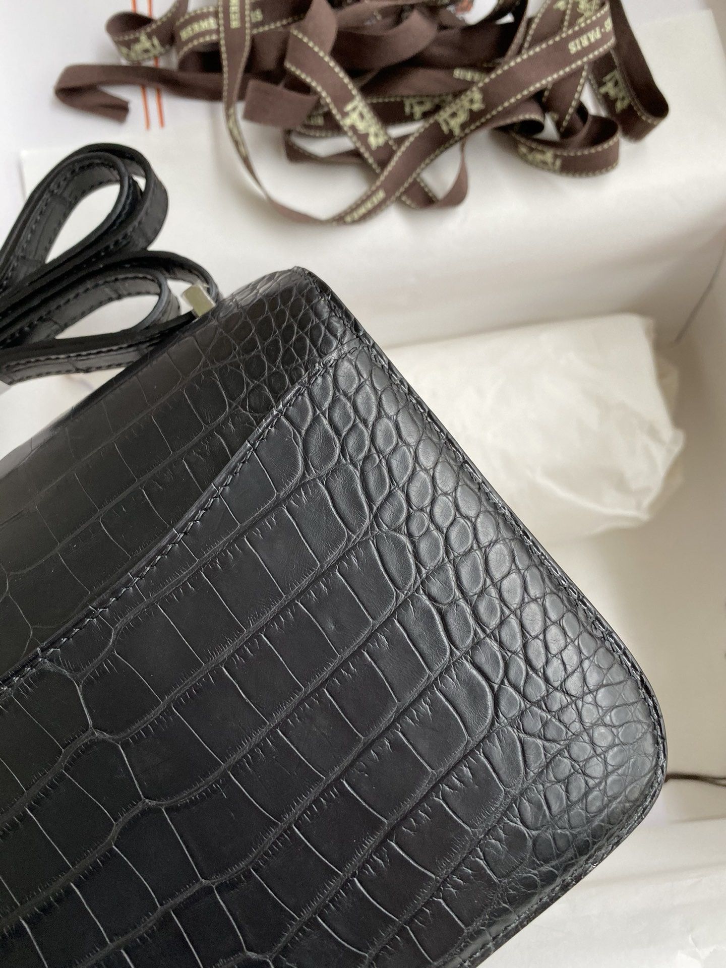 Hermes Constance 18 Handmade Bag in Black Matte Alligator Leather - Image 6