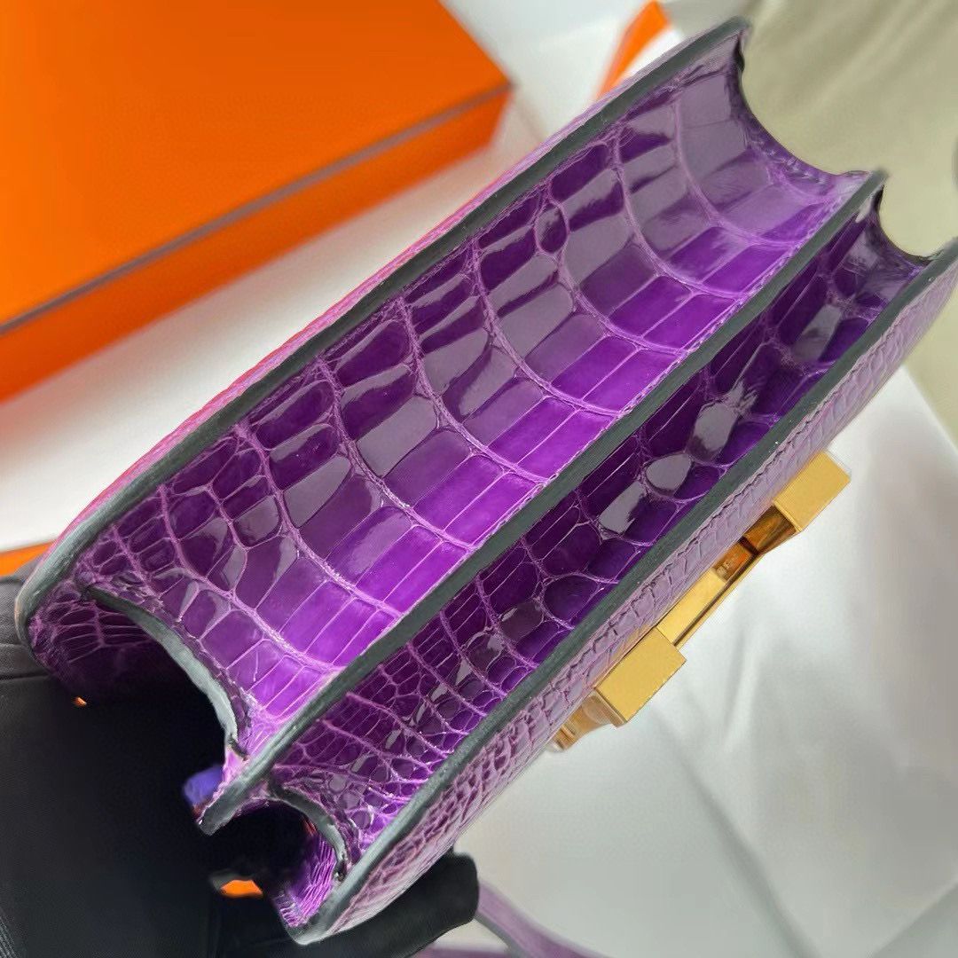 Hermes Constance 18 Handmade Bag In Purple Shiny Alligator Leather - Image 9