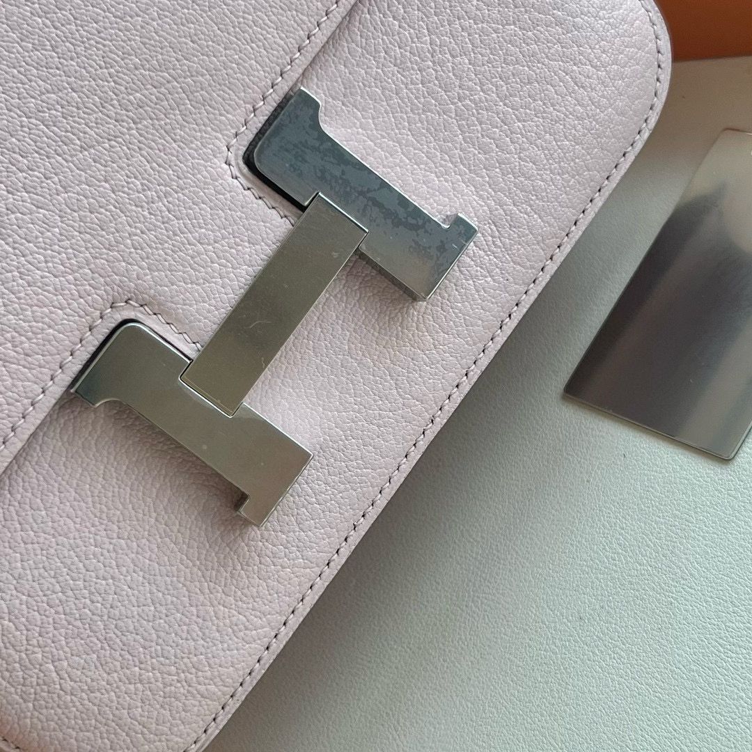 Hermes Constance 18 Handmade Bag in Rose Darling Chevre Mysore Leather - Image 3