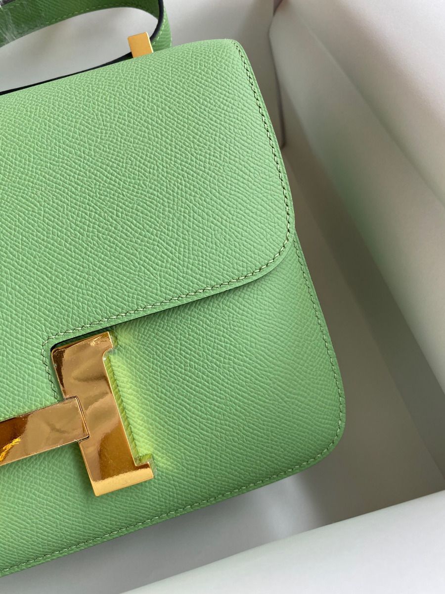 Hermes Constance 18 Handmade Bag In Vert Criquet Epsom Calfskin - Image 4