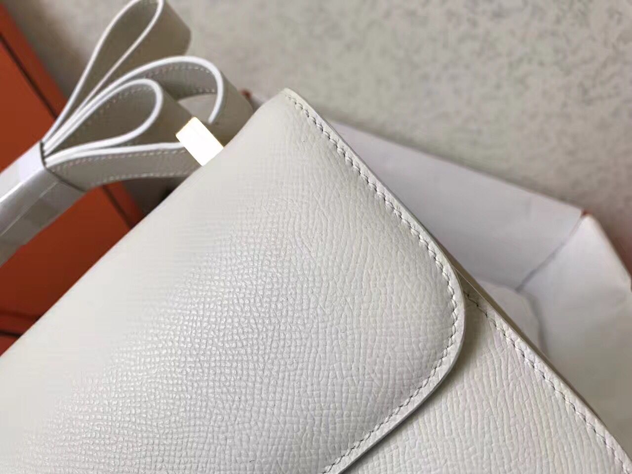 Hermes Constance 24 Handmade Bag In White Epsom Leather - Image 6
