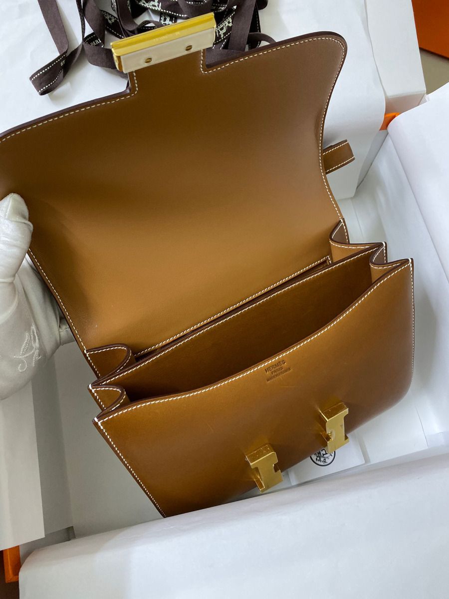 Hermes Constance 24 Handmade Bag In Gold Barenia Calfskin - Image 7