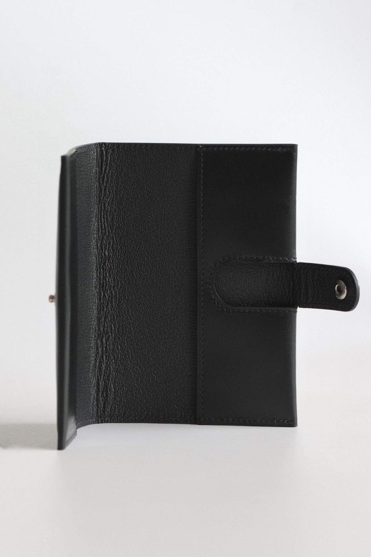 Hermes R.M.S Passport Holder in Black Box Calfskin - Image 8
