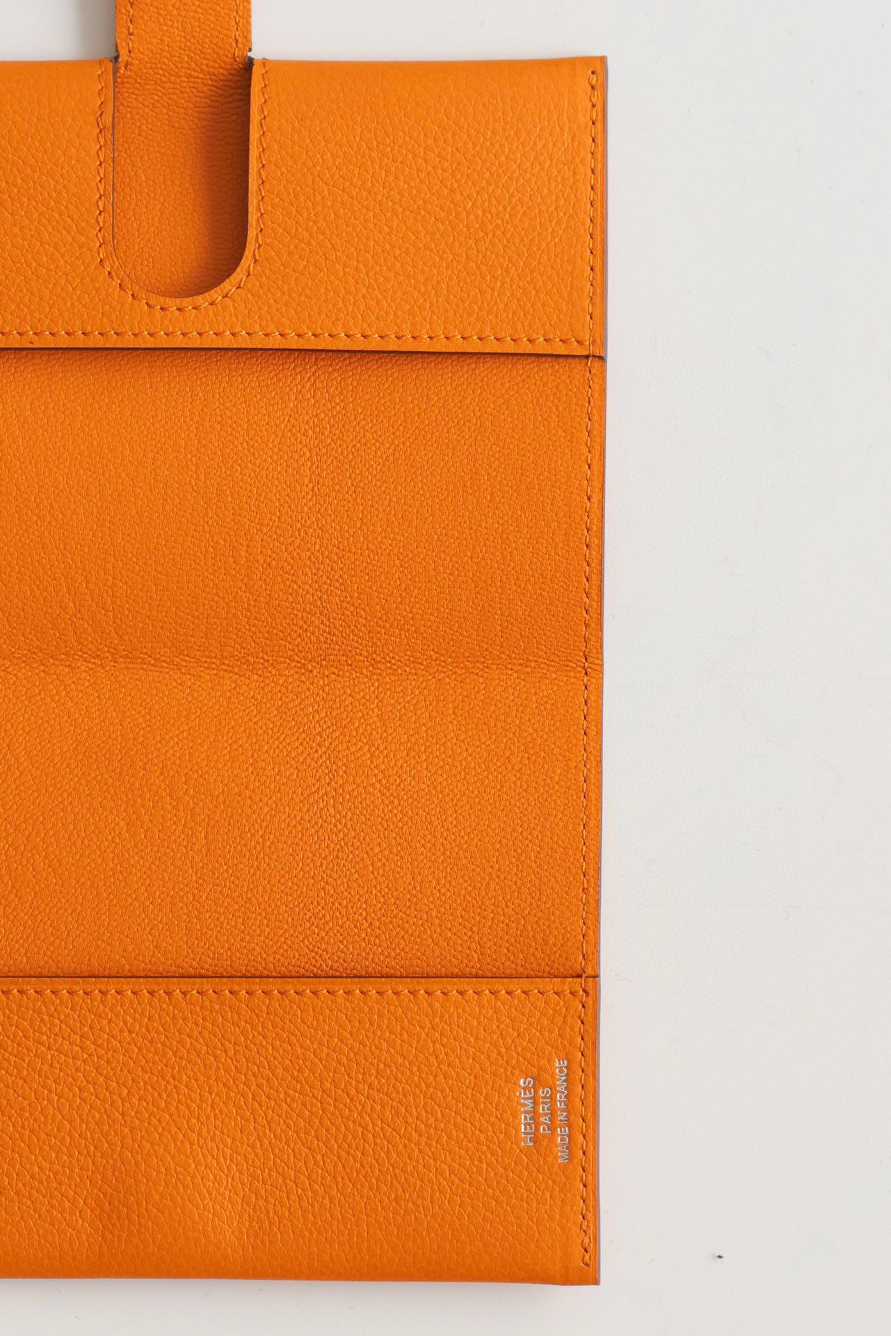Hermes R.M.S Passport Holder in Apricot Evercolor Calfskin - Image 5