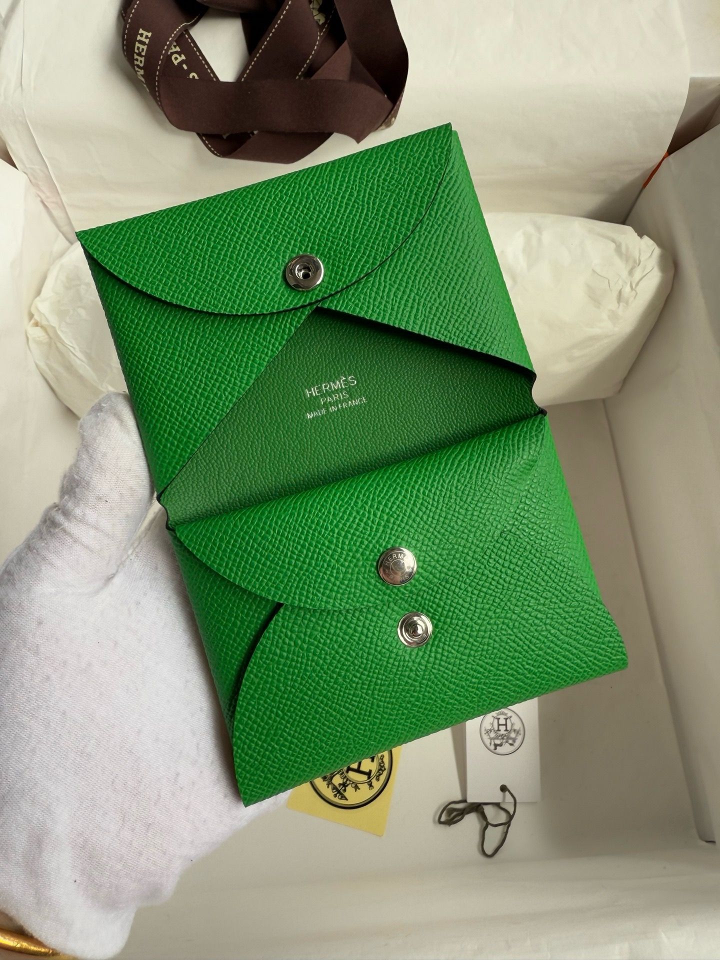 Hermes Calvi Duo Card Holder in Bambou Epsom Calfskin - Image 3