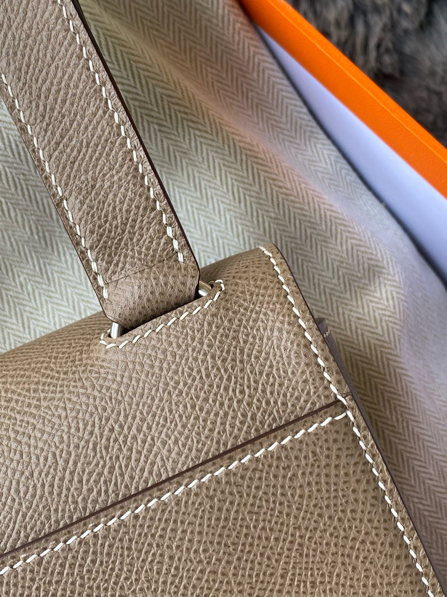 Hermes Della Cavalleria II Mini Bag in Taupe Epsom Calfskin - Image 7