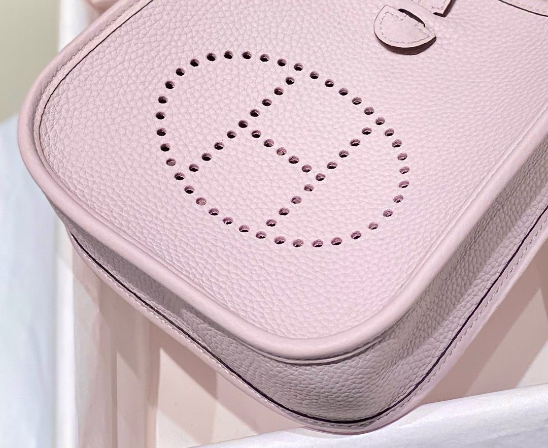 Hermes Evelyne III TPM Bag In Mauve Pale Clemence Leather - Image 7