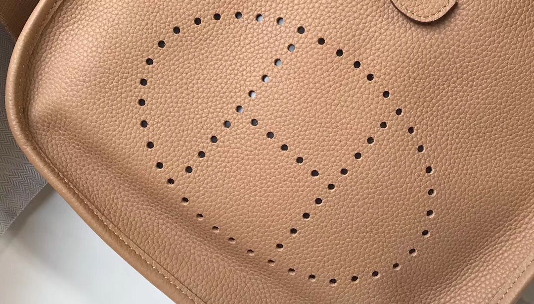 Hermes Evelyne III 29 PM Bag In Trench Clemence Leather - Image 7