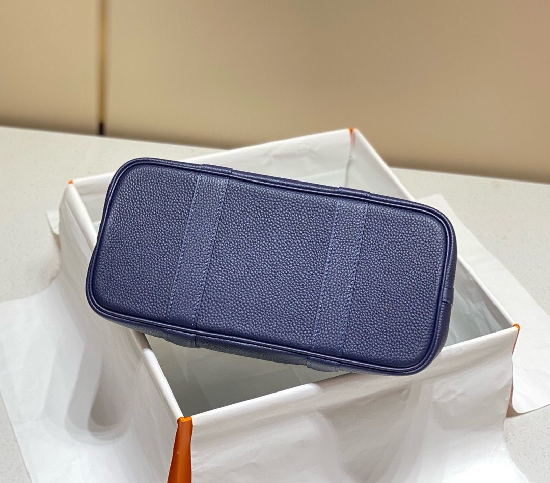 Hermes Garden Party 30 Bag In Blue Saphir Taurillon Leather - Image 6