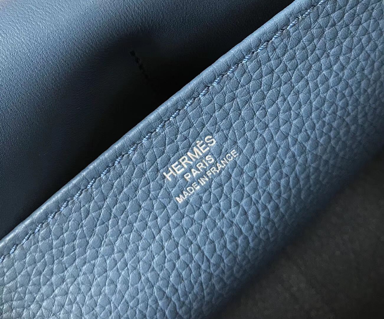 Hermes Halzan 31cm Bag In Blue Agate Clemence Leather - Image 7