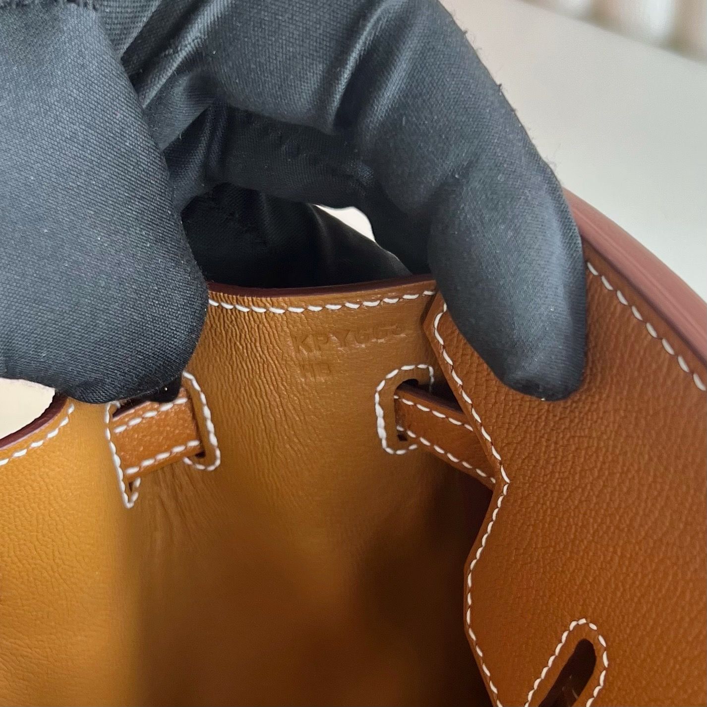 Hermes Birkin 25 Retourne Handmade Bag in Gold Chevre Mysore Goatskin - Image 4