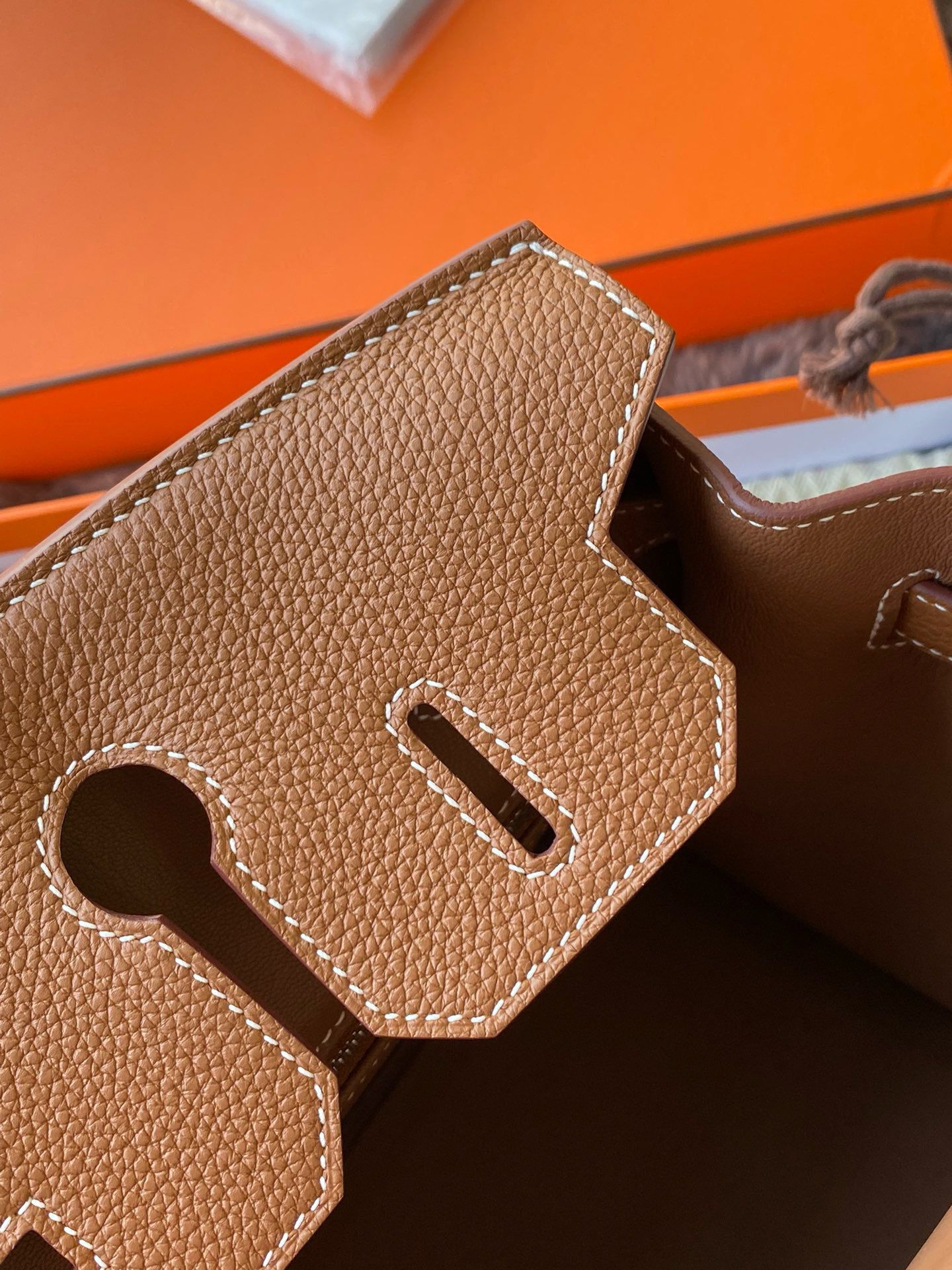 Hermes Birkin 25 Retourne Handmade Bag in Gold Togo Leather - Image 8