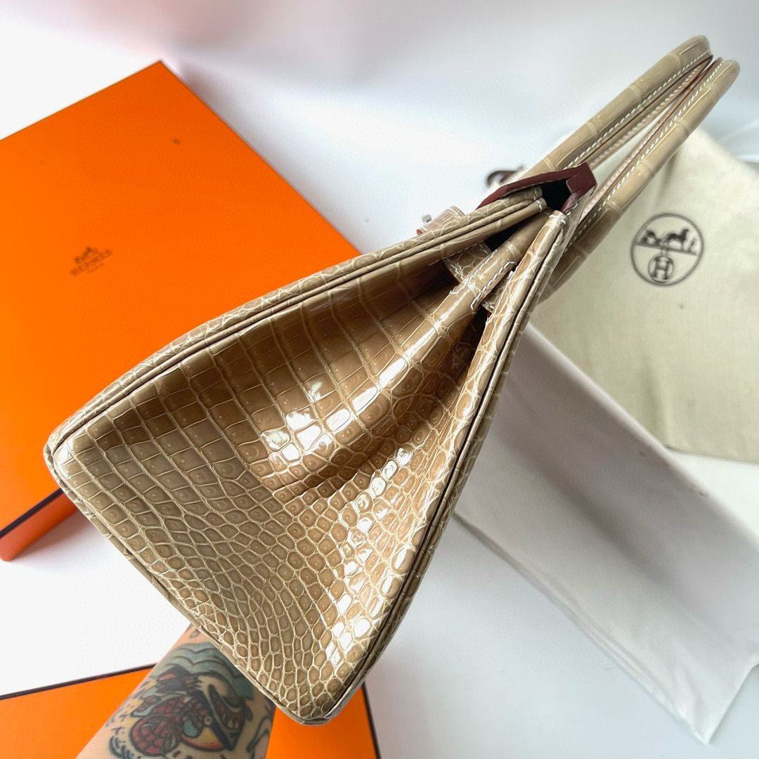Hermes Birkin 30 Handmade Bag in Biscuit Crocodile Porosus Shiny Skin - Image 7