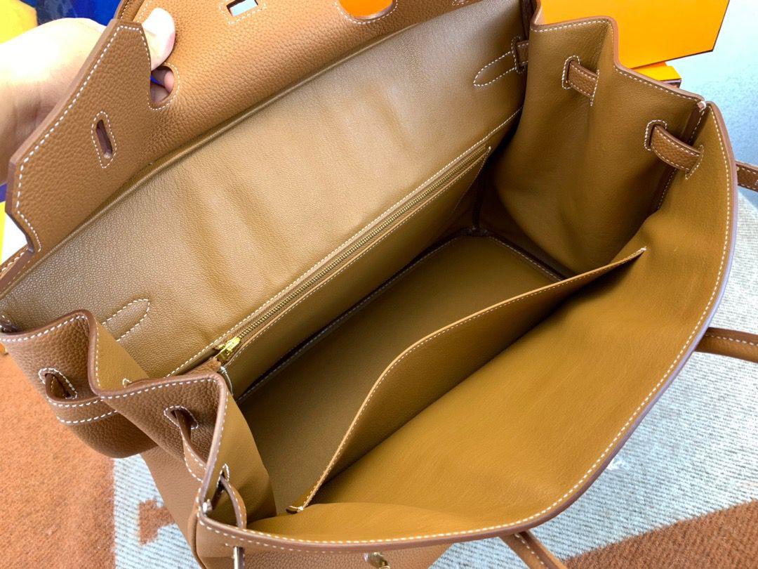 Hermes Birkin 40 Handmade Bag In Gold Clemence Leather - Image 7