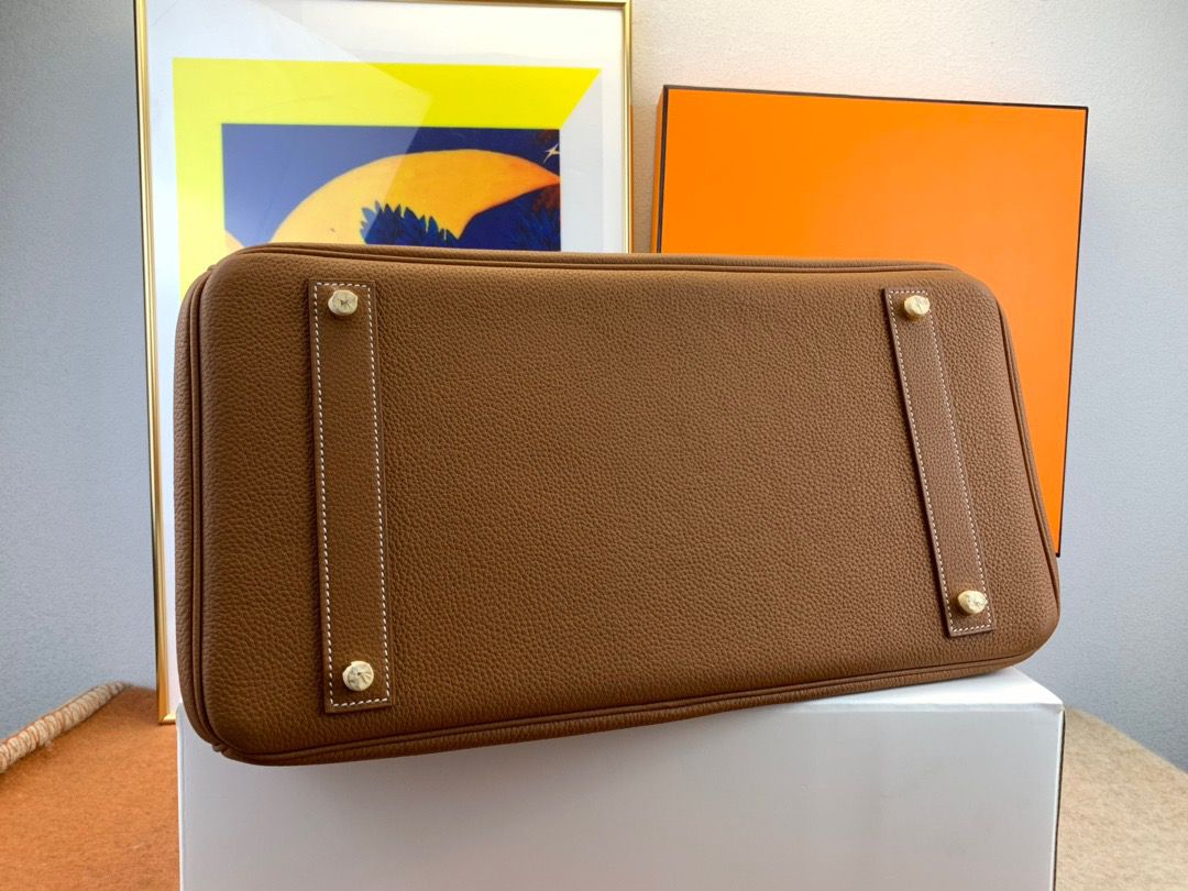 Hermes Birkin 40 Handmade Bag In Gold Clemence Leather - Image 9
