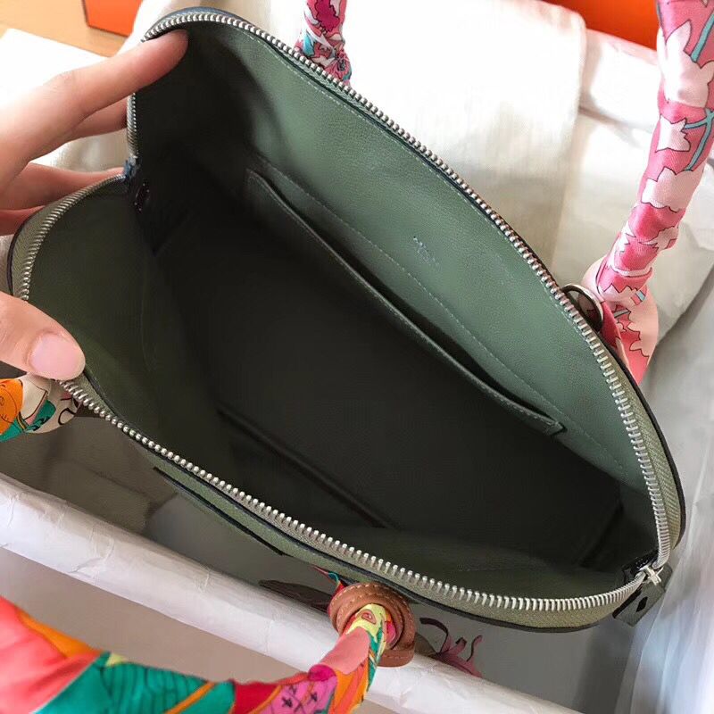 Hermes Bolide 31 Handmade Bag In Canopee Clemence Leather - Image 8