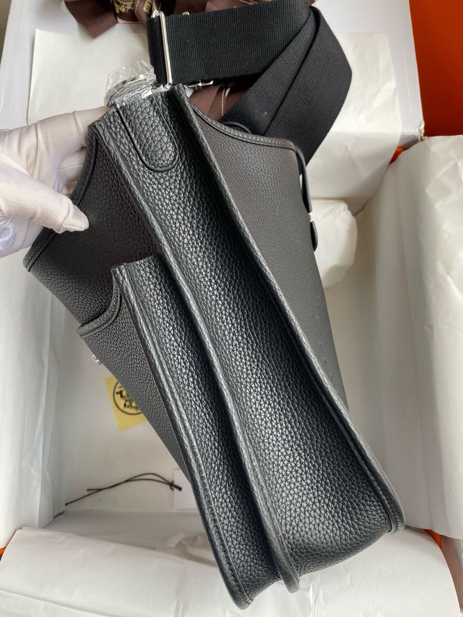 Hermes Evelyne III PM 29 Handmade Bag in Black Clemence Leather - Image 7