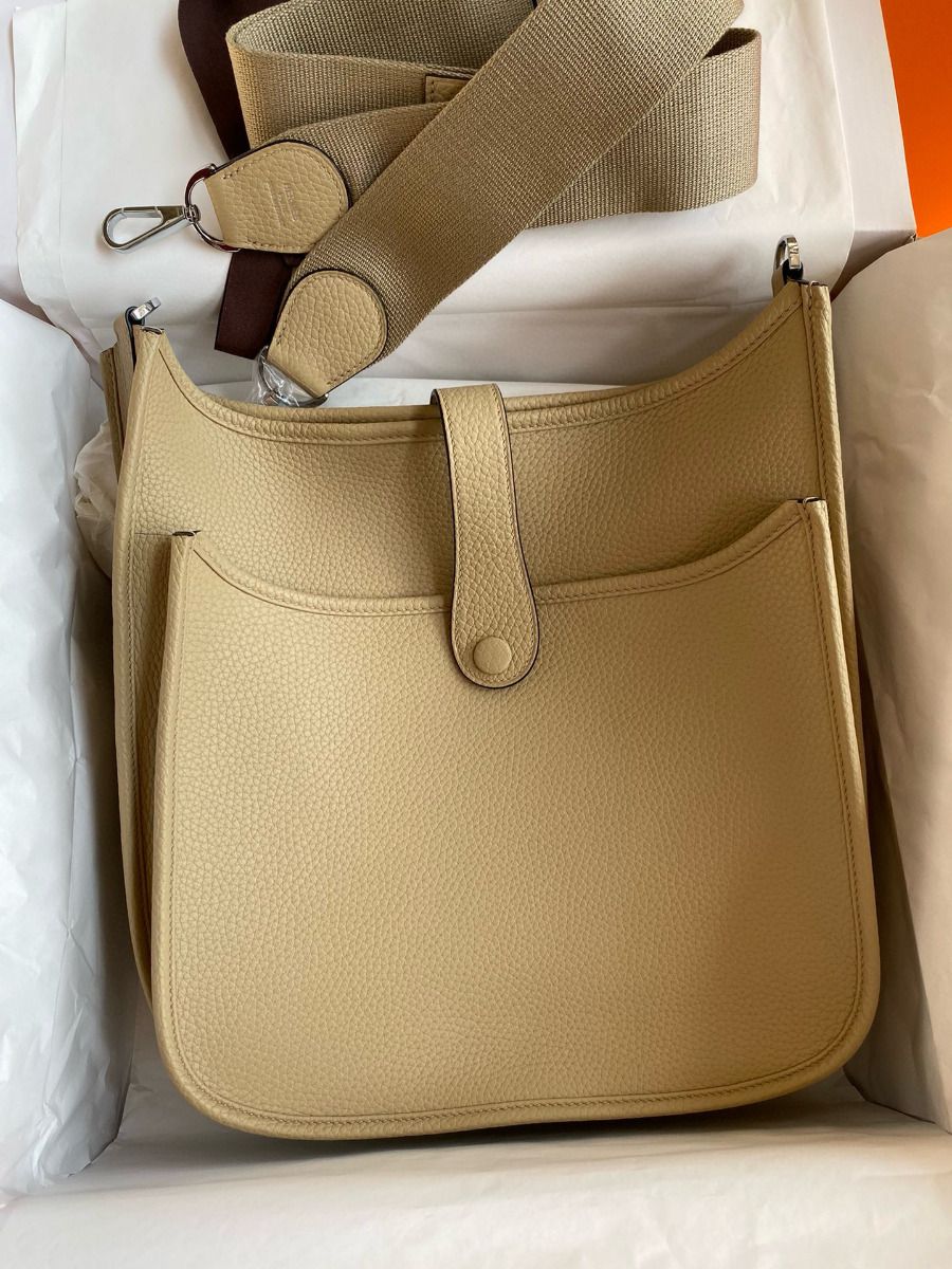 Hermes Evelyne III PM 29 Handmade Bag in Trench Clemence Leather - Image 3
