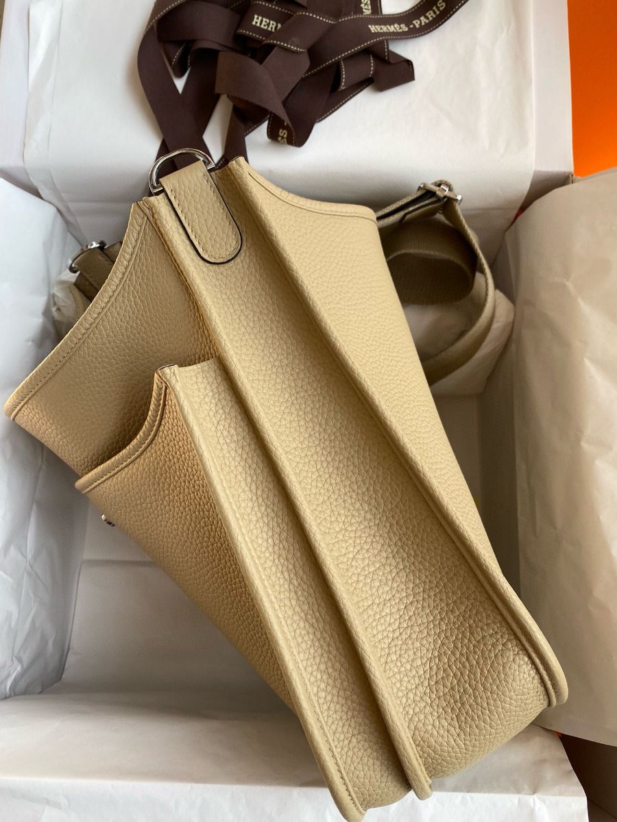 Hermes Evelyne III PM 29 Handmade Bag in Trench Clemence Leather - Image 9