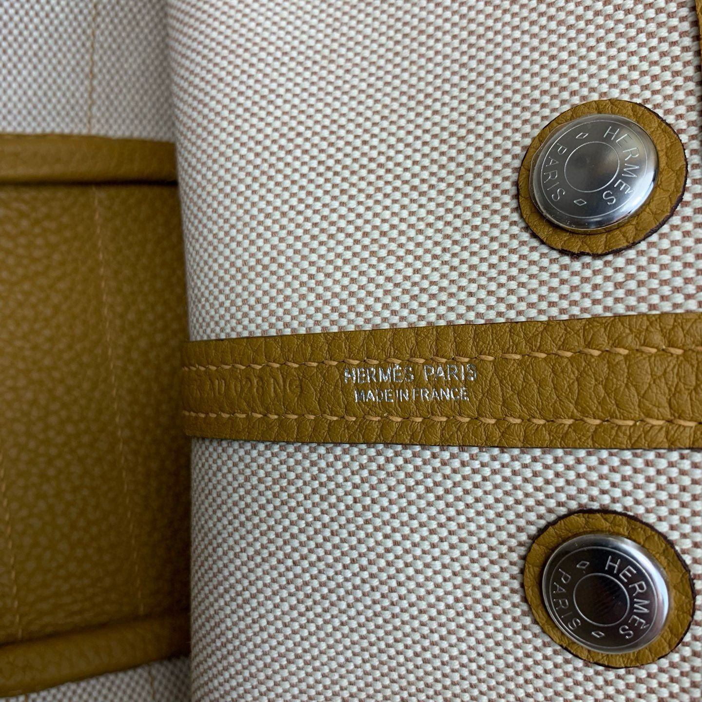 Hermes Neo Garden Party 23 Bag in Canvas and Chai Negonda Calfskin - Image 5