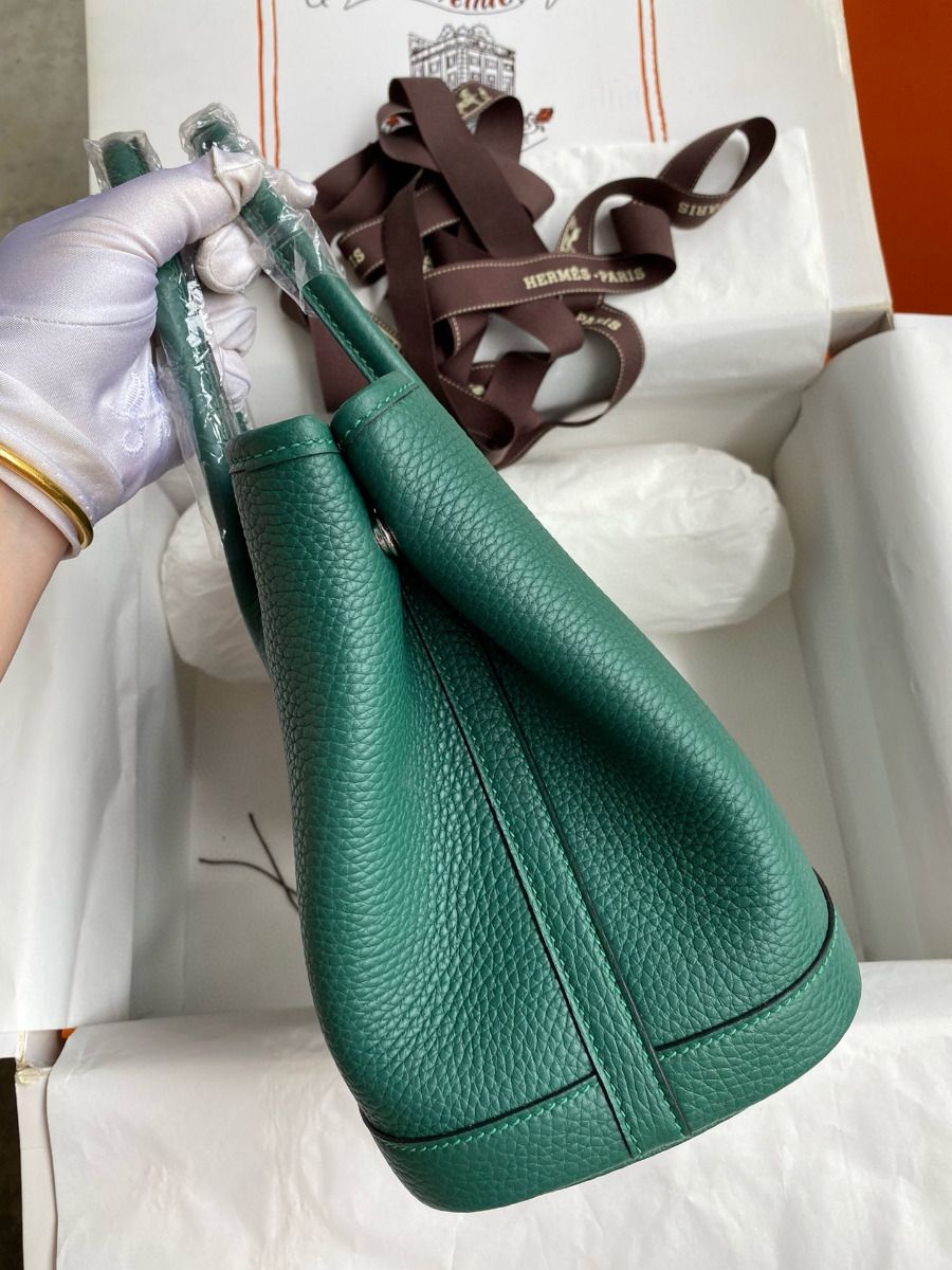 Hermes Garden Party 30 Handmade Bag in Malachite Clemence Leather - Image 3