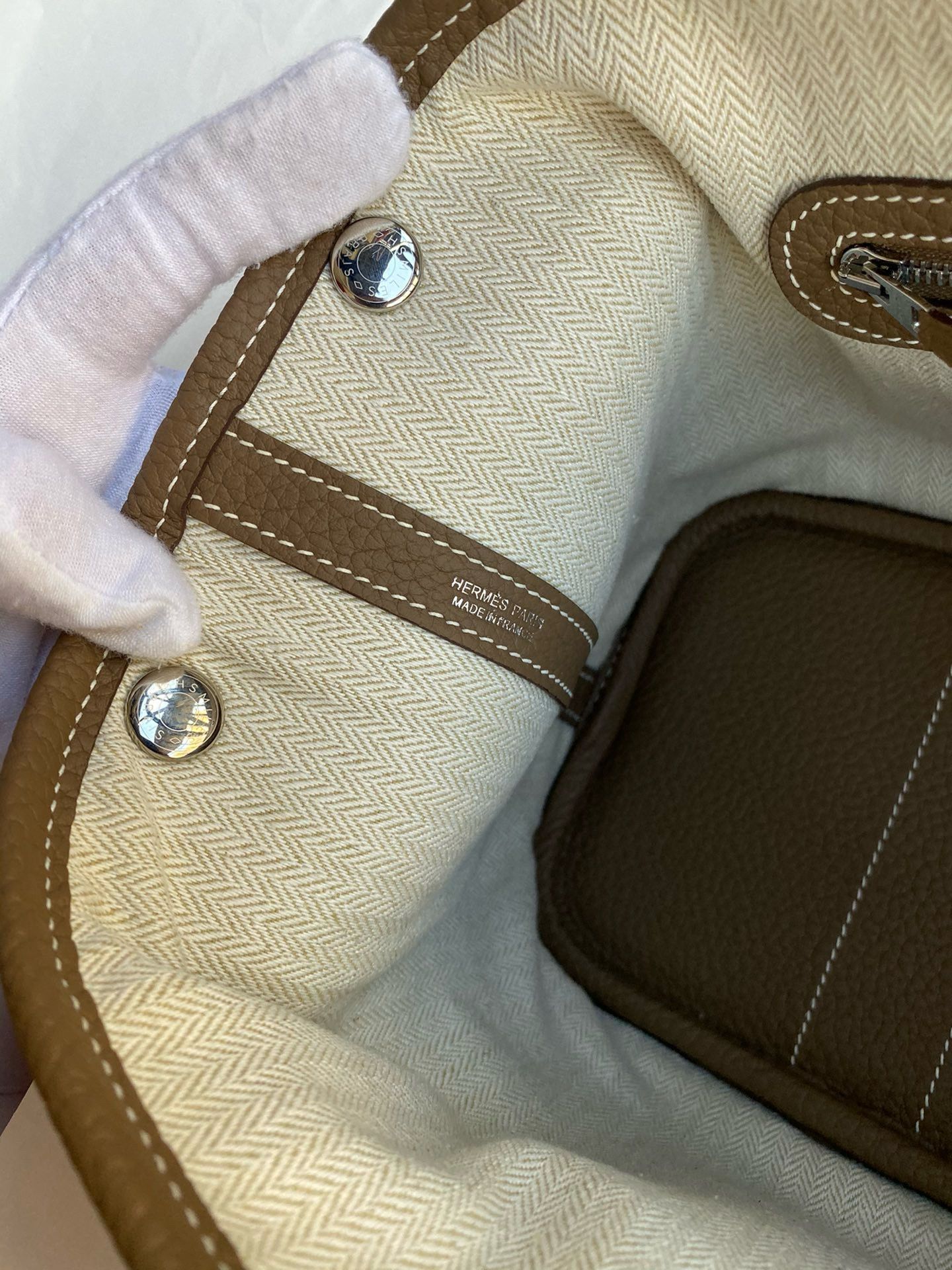 Hermes Garden Party 30 Handmade Bag in Taupe Negonda Leather - Image 8