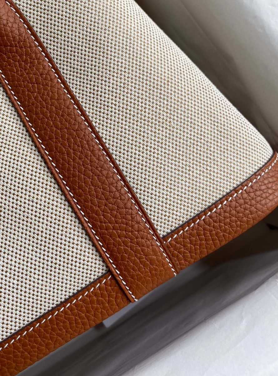 Hermes Garden Party 30 Handmade Bag in Toile and Gold Leather - Image 5