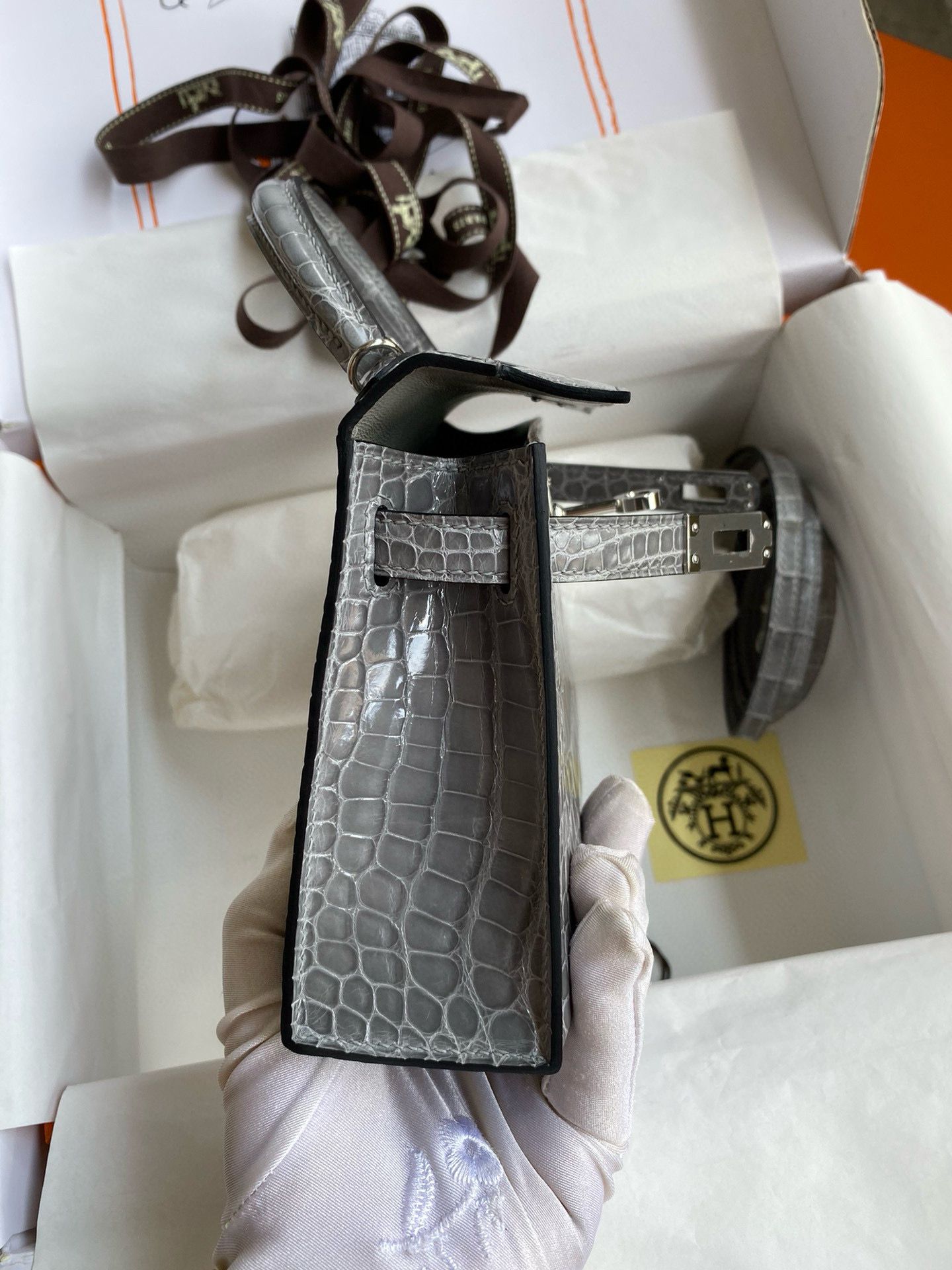 Hermes Kelly Mini II Sellier Handmade Bag in Gris Ciment Shiny Alligator Leather - Image 7