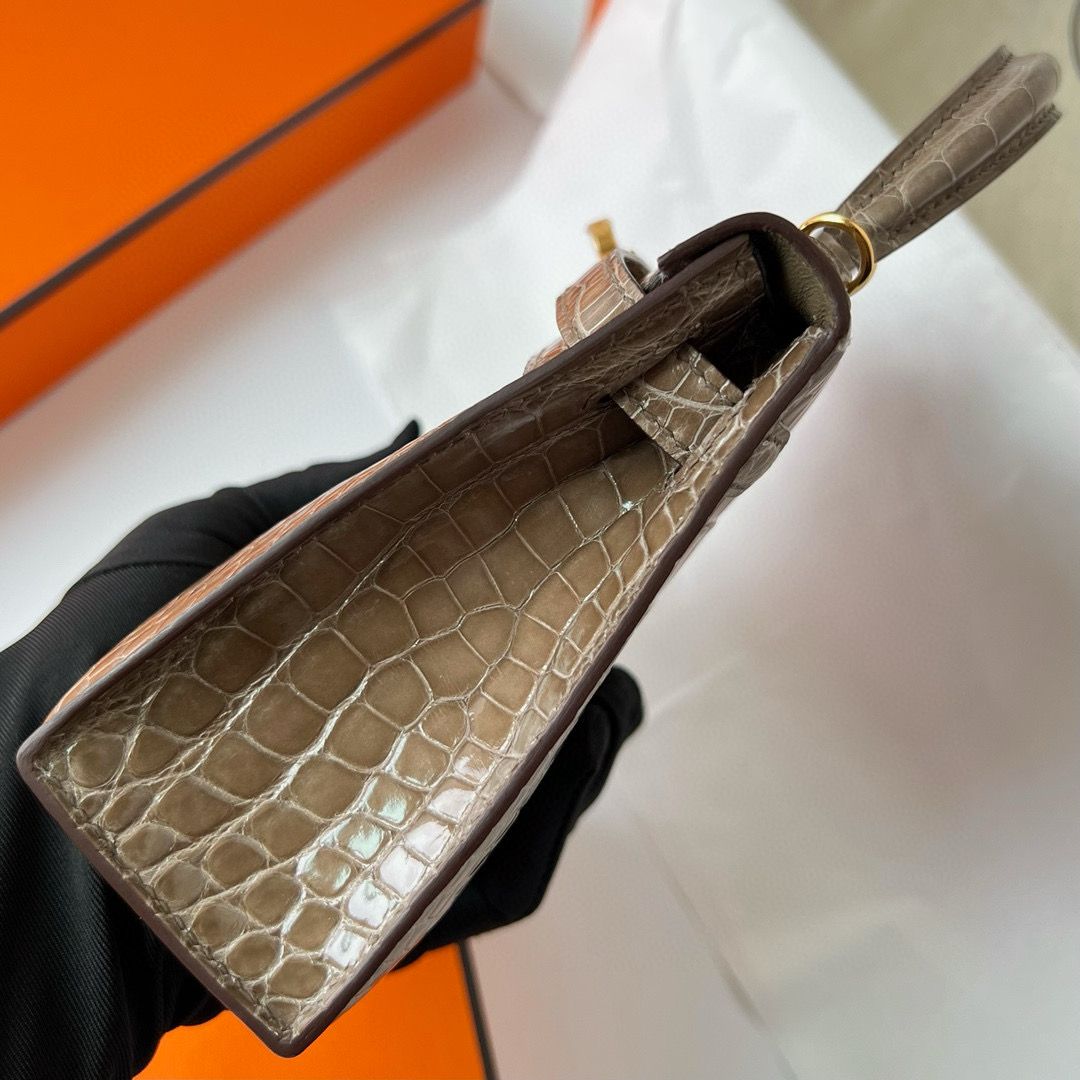 Hermes Kelly Mini II Sellier Handmade Bag in Taupe Shiny Alligator Leather - Image 7