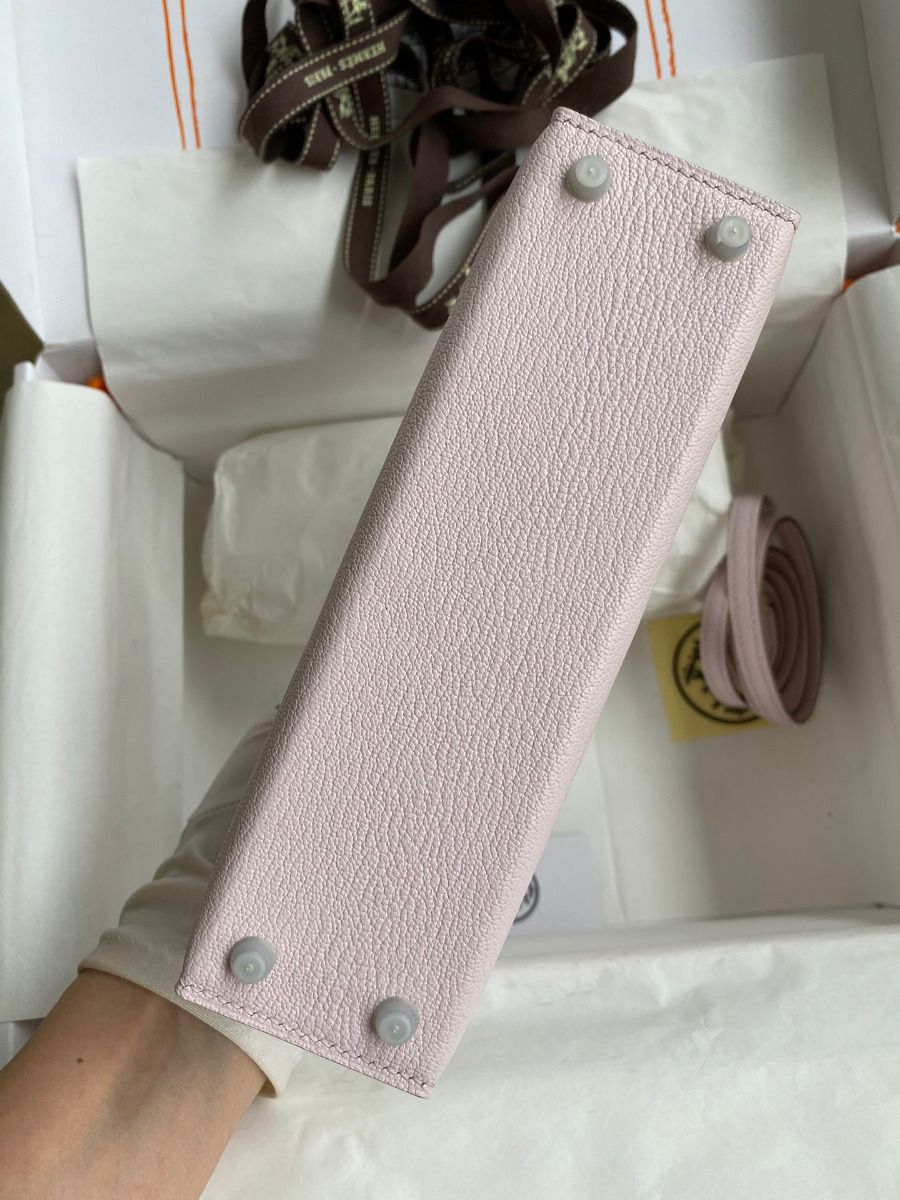 Hermes Kelly Mini II Sellier Handmade Bag In Mauve Pale Chevre Mysore Leather - Image 4