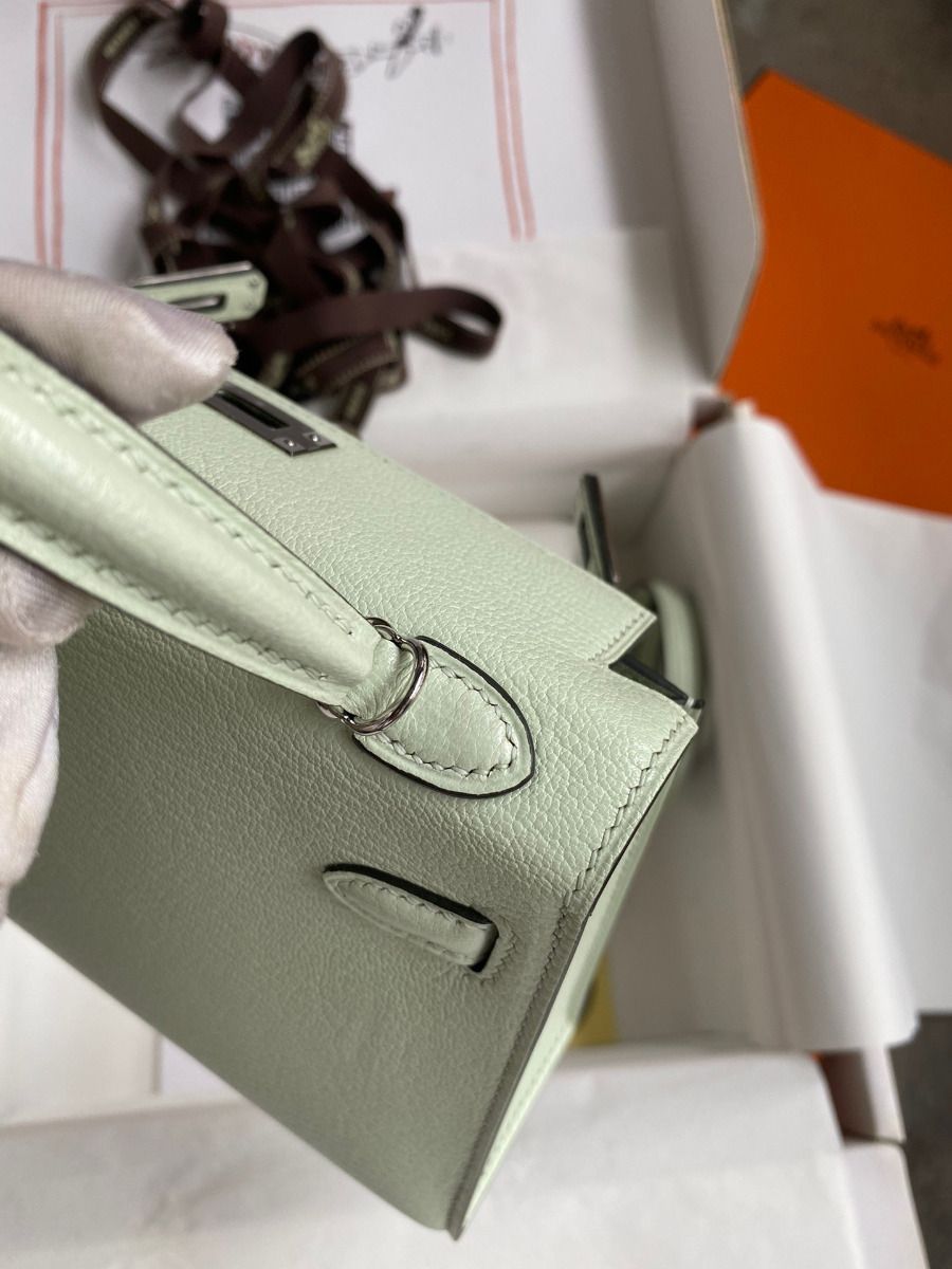 Hermes Kelly Mini II Sellier Handmade Bag In Vert Fizz Chevre Mysore Leather - Image 6