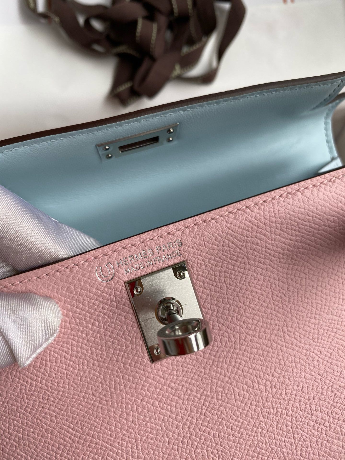 Hermes Kelly Mini II Sellier Bicolor Handmade Bag in Rose Sakura and Blue Brume Epsom Calfskin - Image 9