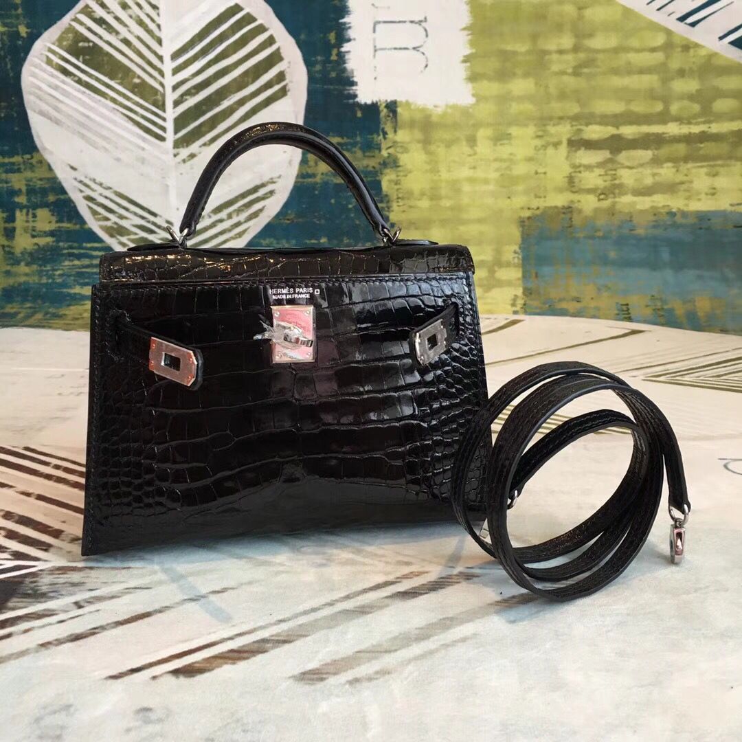 Hermes Kelly Mini II Handmade Bag In Black Alligator Crocodile - Image 4
