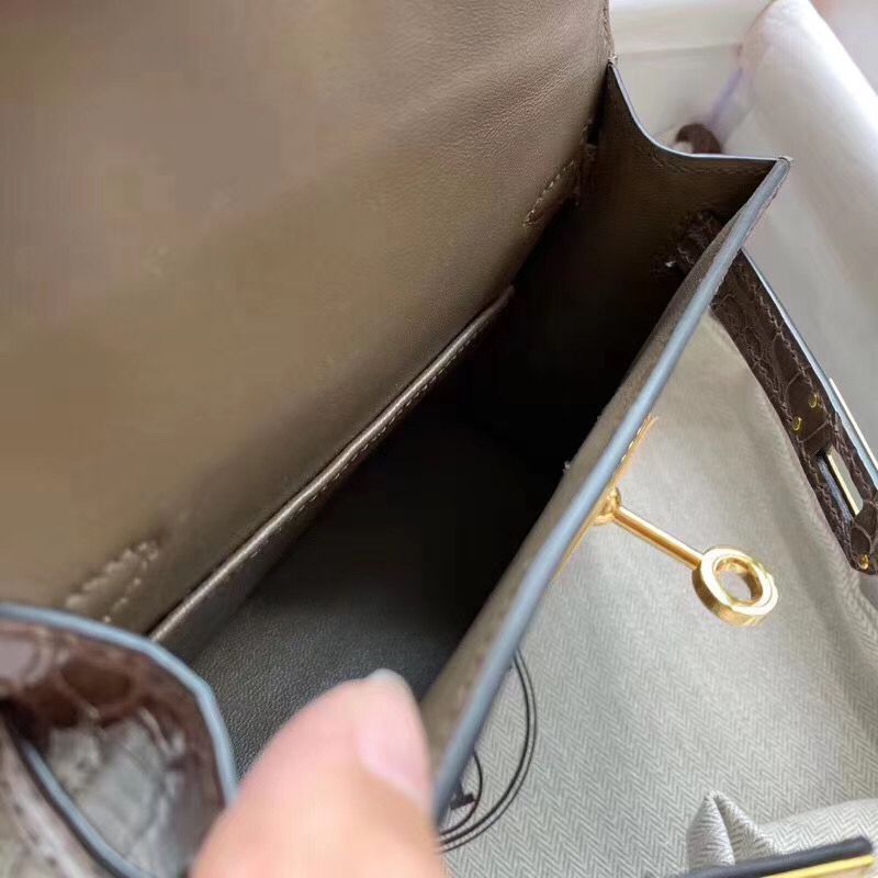 Hermes Kelly Mini II Handmade Bag In Taupe Alligator Crocodile - Image 7