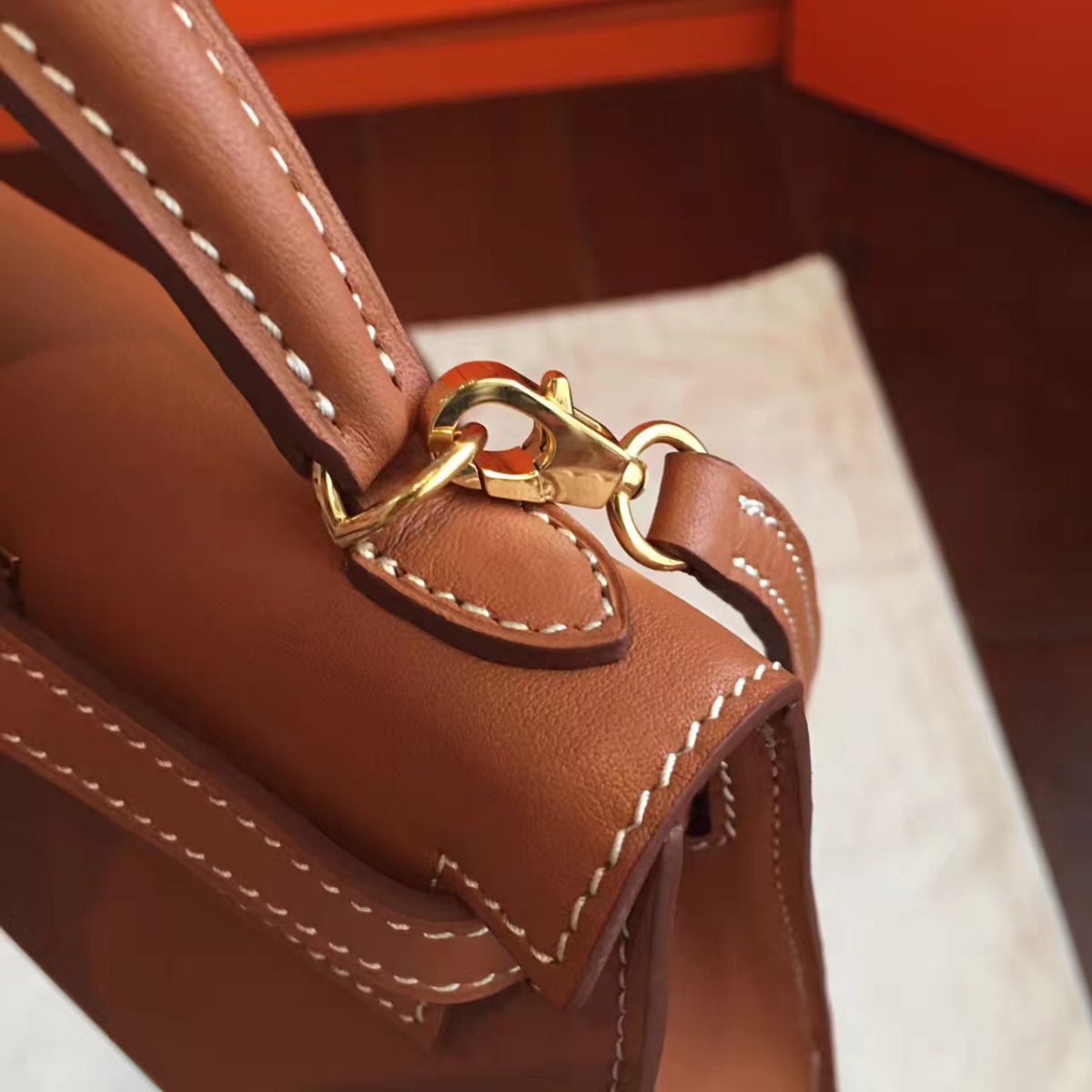 Hermes Kelly Mini II Handmade Bag In Gold Swift Calfskin - Image 5