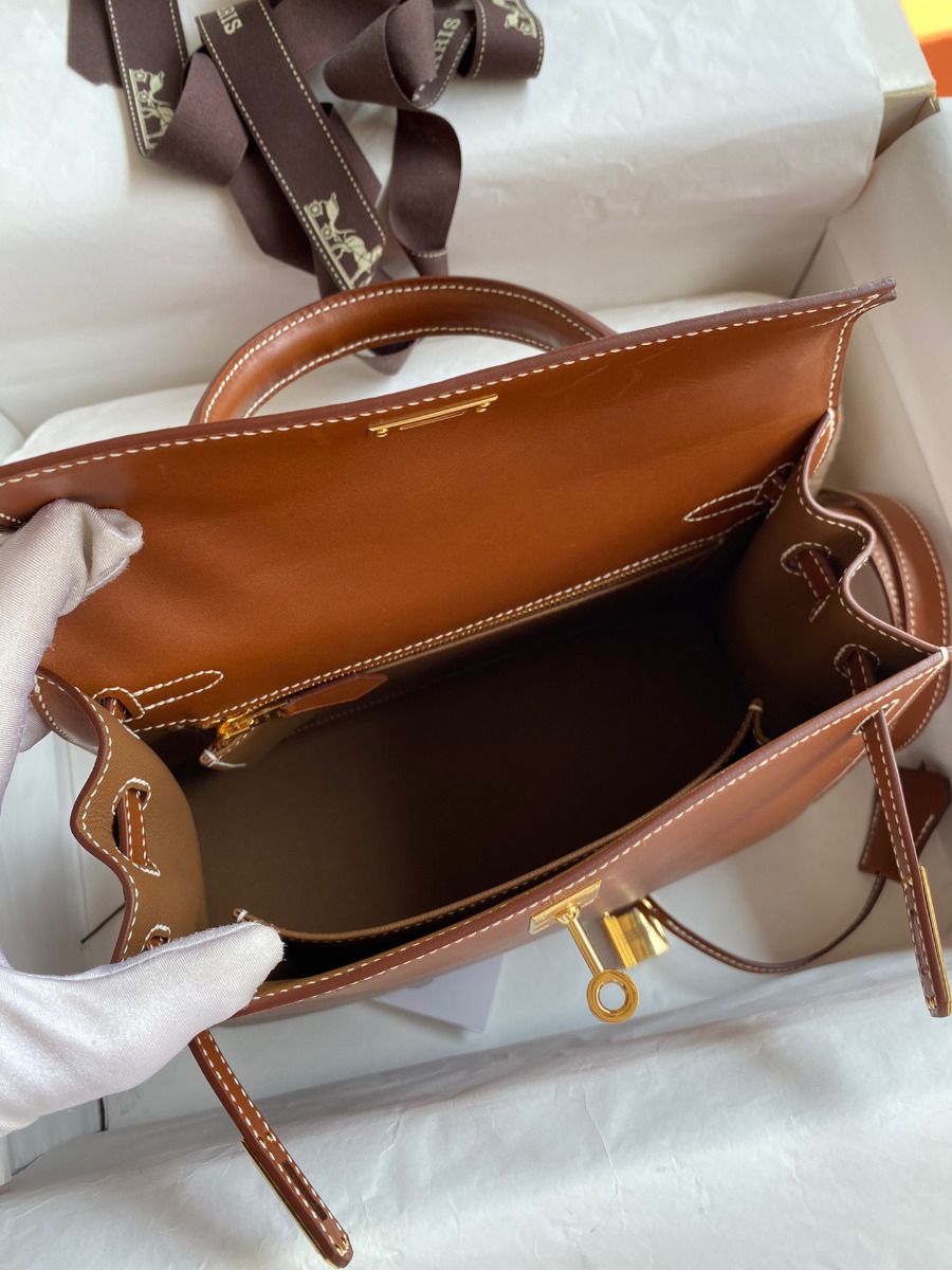 Hermes Kelly Sellier 25 Handmade Bag In Gold Barenia Calfskin - Image 8