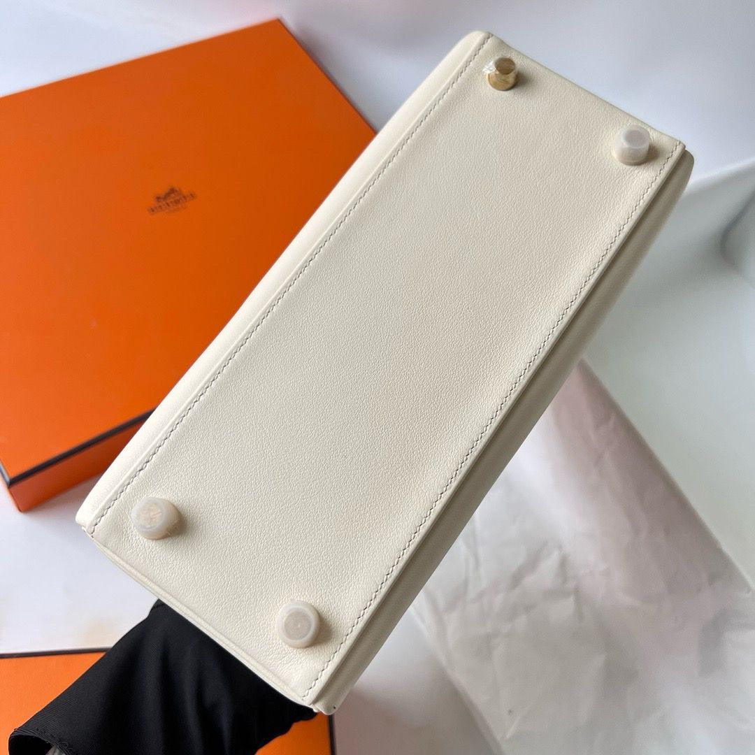 Hermes Kelly Colormatic 25 Handmade Bag in Nata Swifit Leather - Image 9
