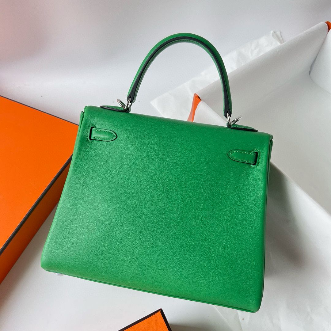 Hermes Kelly Retourne 25 Handmade Bag in Bambou Swift Calfskin - Image 6