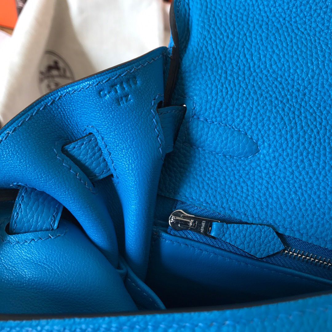 Hermes Kelly Retourne 28 Handmade Bag In Blue Zanzibar Clemence Leather - Image 9