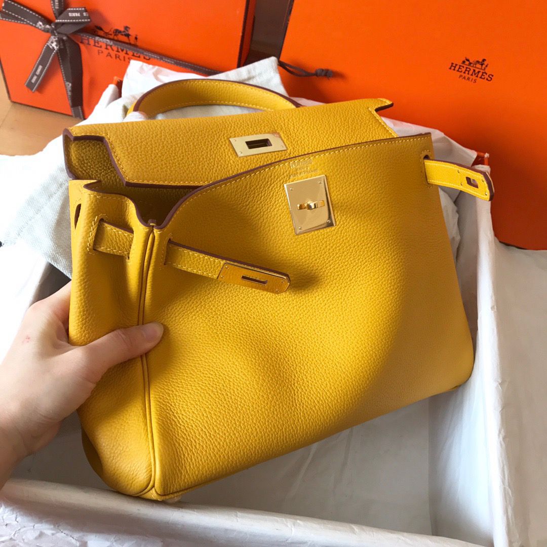 Hermes Kelly Retourne 28 Handmade Bag In Jaune Ambre Clemence Leather - Image 9