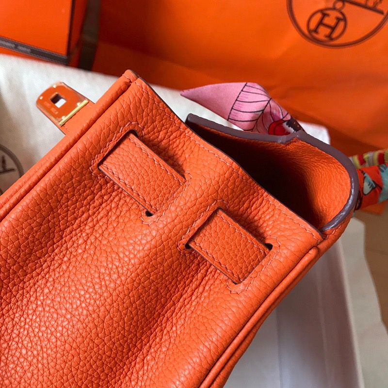 Hermes Kelly Retourne 28 Handmade Bag In Orange Clemence Leather - Image 9