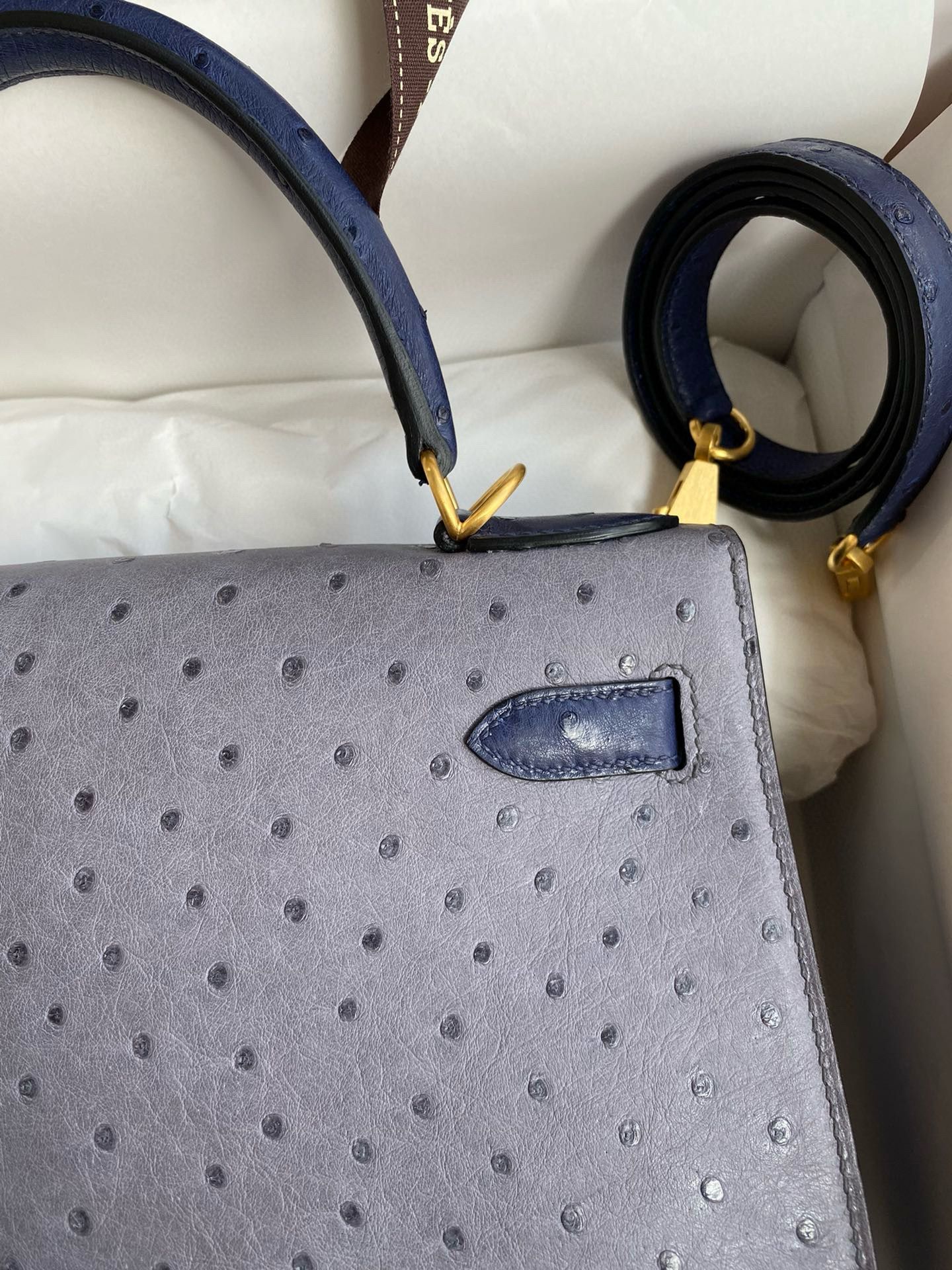 Hermes HSS Kelly 28 Bicolor Bag in Gris Agate and Blue Iris Ostrich Leather - Image 5