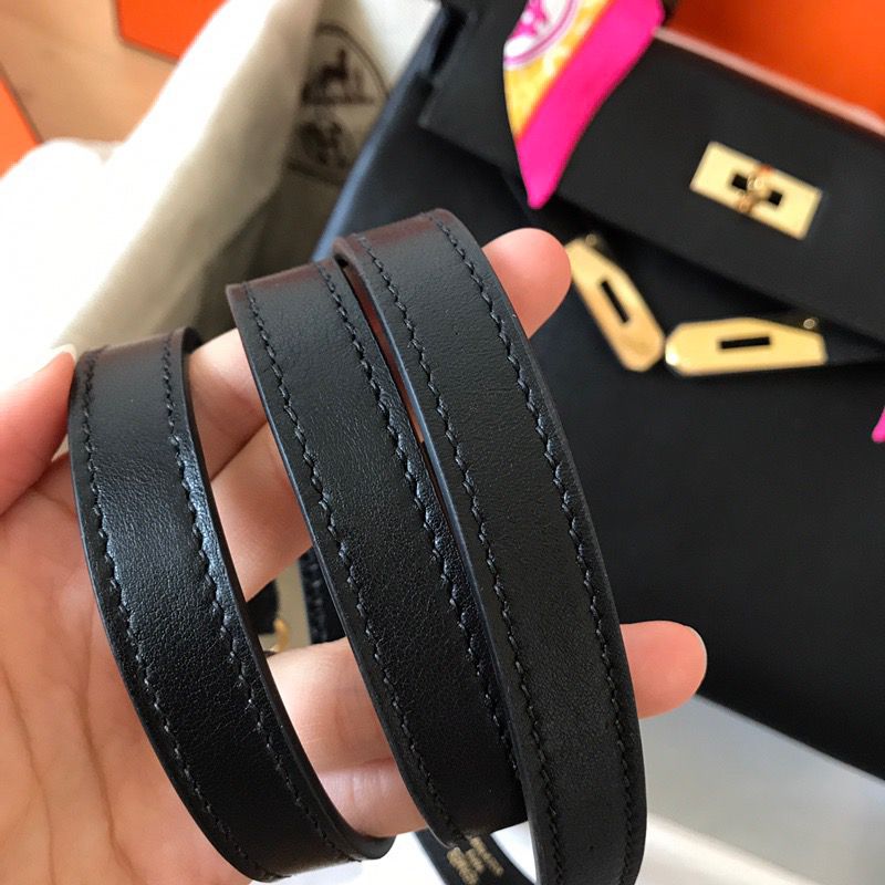 Hermes Kelly Retourne 28 Handmade Bag In Black Swift Calfskin - Image 8