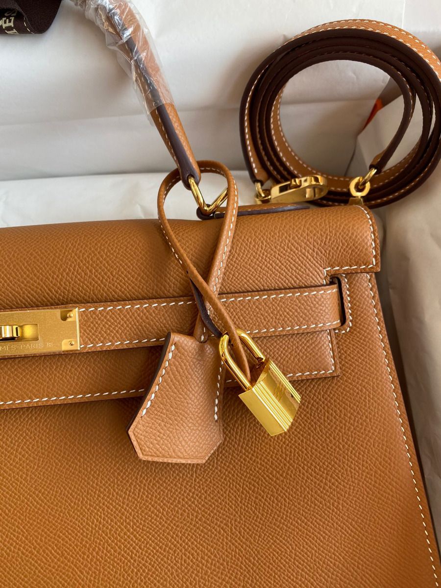 Hermes Kelly Sellier 32 Handmade Bag In Gold Epsom Calfskin - Image 4